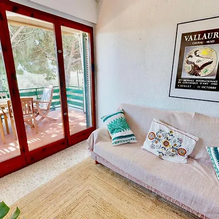 Pilar Villa