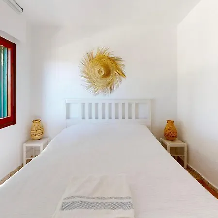 Pilar Villa L'Ampolla