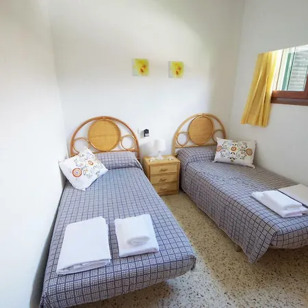 Pilar Villa *