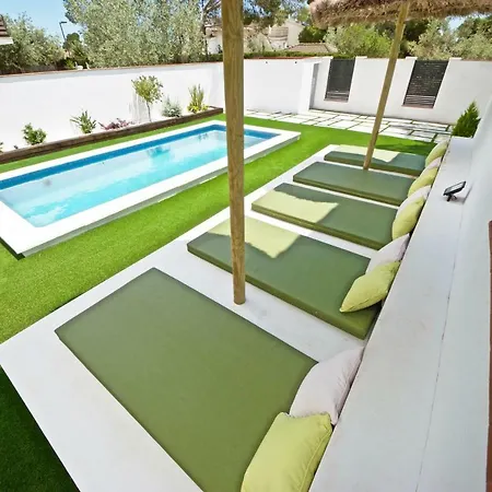 Pilar Villa